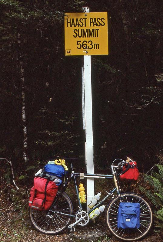 WT 0200 045-18 New Zealand.jpg